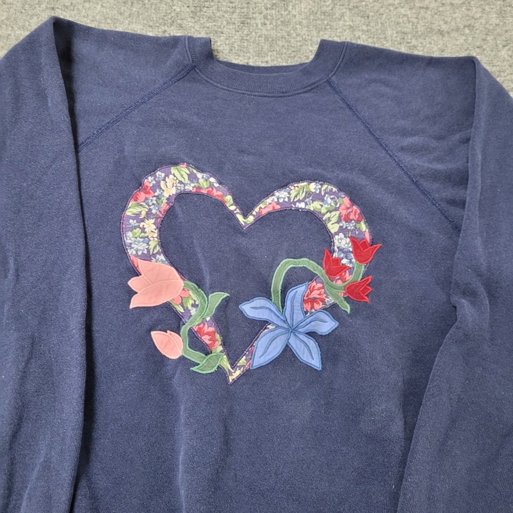 Hanes Sweatshirt Womens XL Navy Blue Floral Heart Applique USA Vintage Crewneck